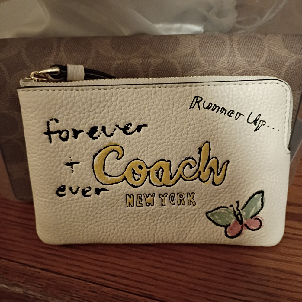 Coach Sketch Print Wristlet